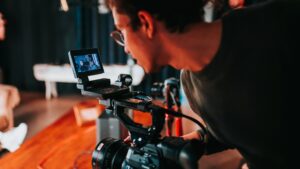 ¿Cámara de fotos o cámara de cine El dilema del creador híbrido al momento de actualizar su equipo